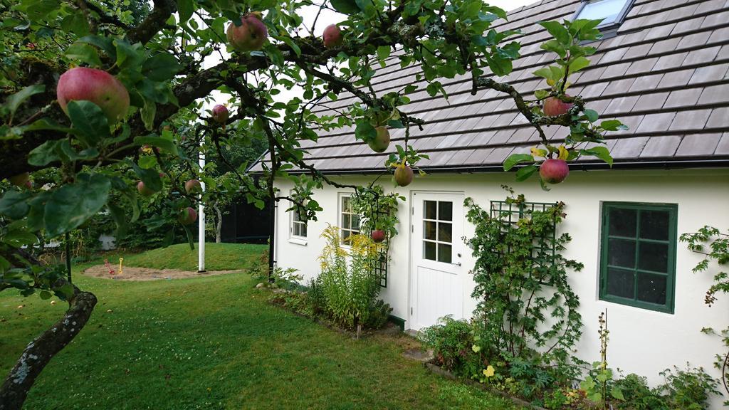 Lillan Hotel Torna Hallestad Eksteriør billede